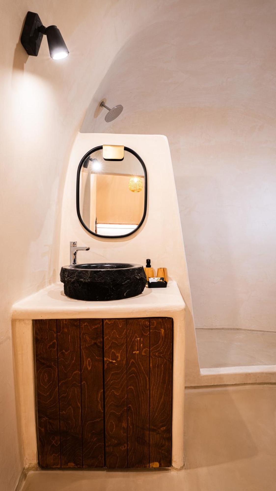Approxi Cave: 2-Bedroom Retreat Éxo Goniá 外观 照片